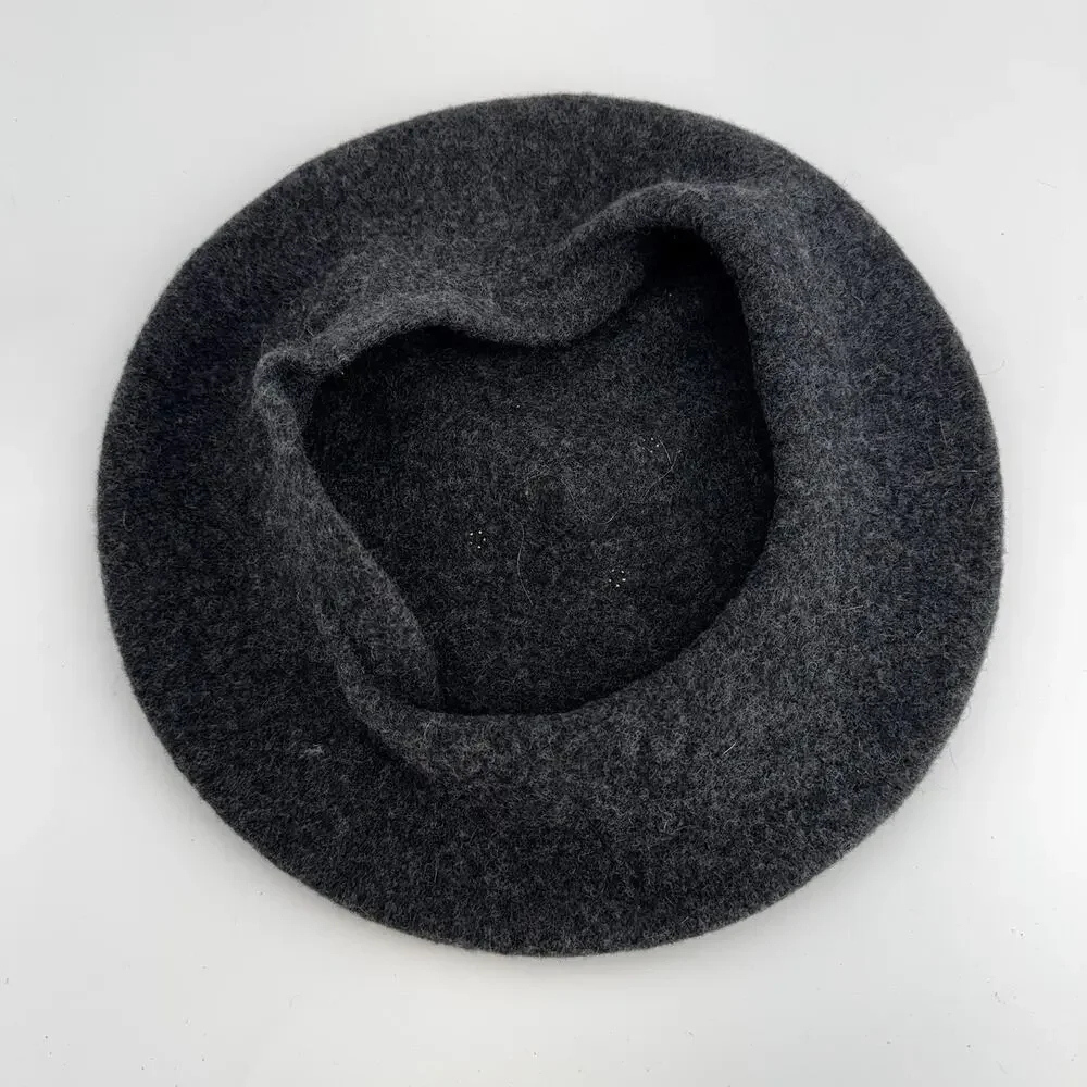 Vintage Beret Grey Wool PRT Ultrabasque Made in Czechoslovakia Gold Studded - Picture 7 of 8